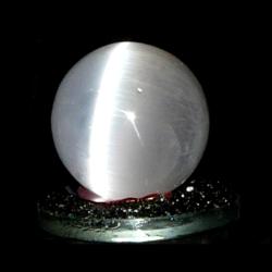 Selenitkugeln beleuchtbar